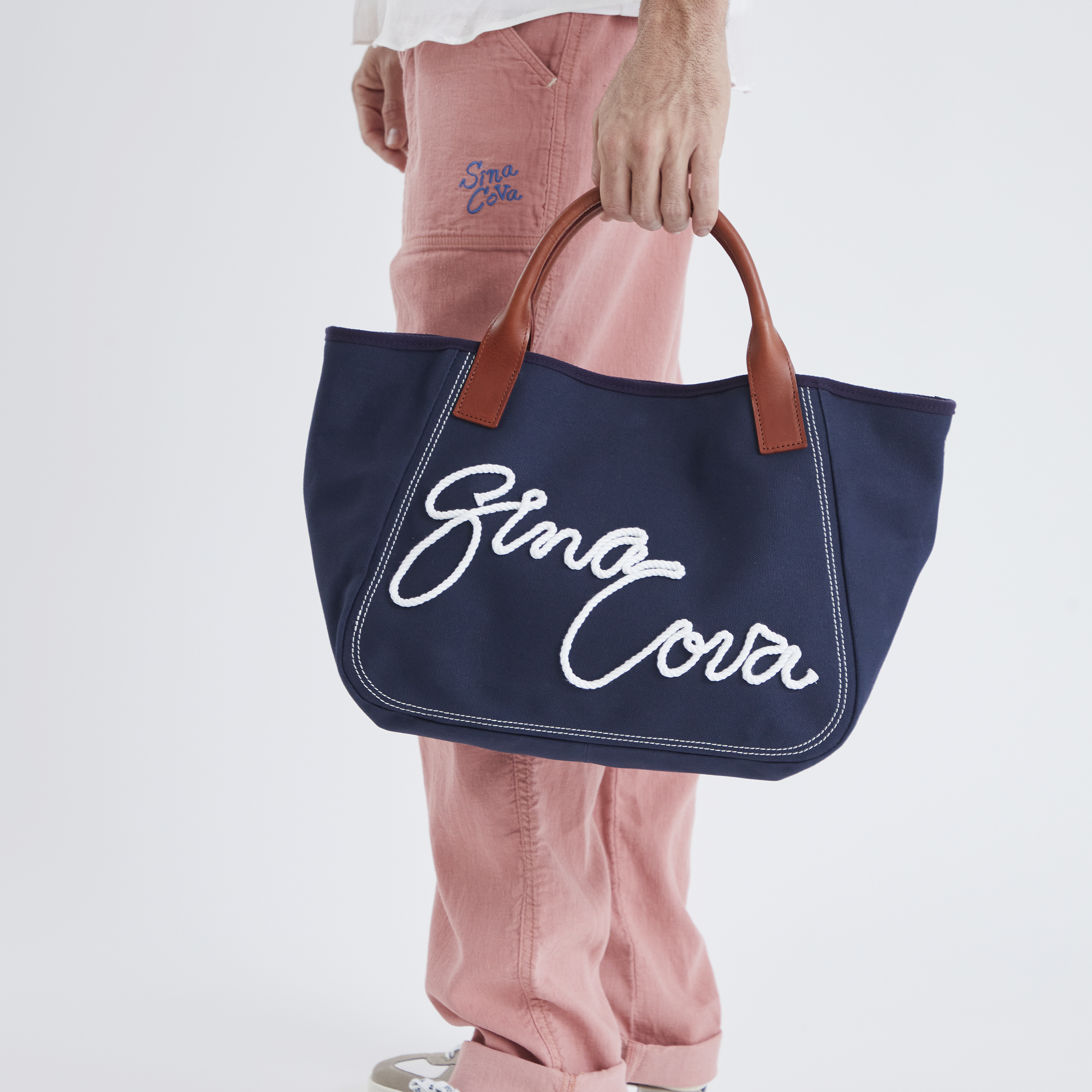【公式】シナコバ(SINA COVA)トートバッグ ハンドバッグ ショルダー紐付き 男女兼用 コード刺繍デザイン 23177010