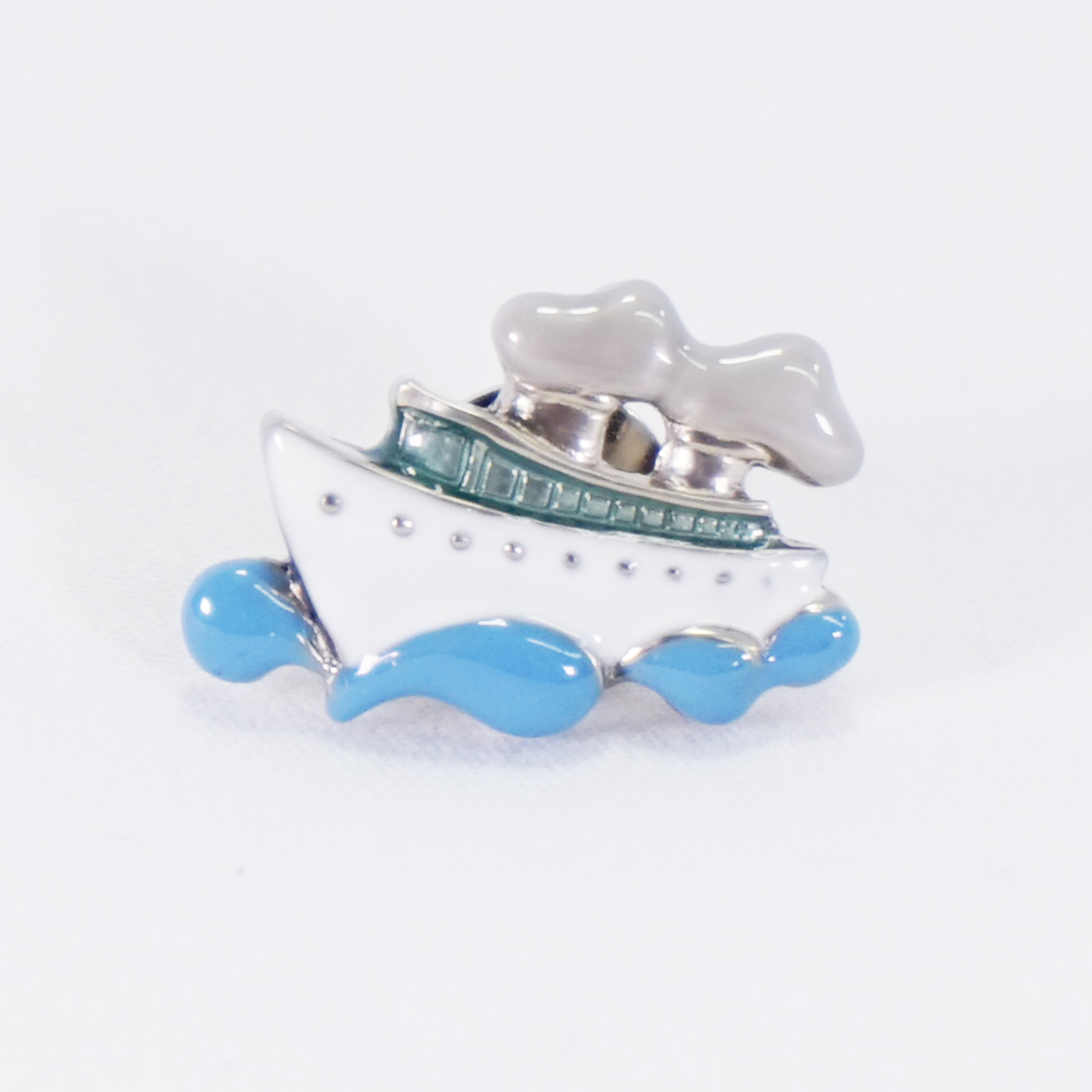 ラペルピン 船 57001180