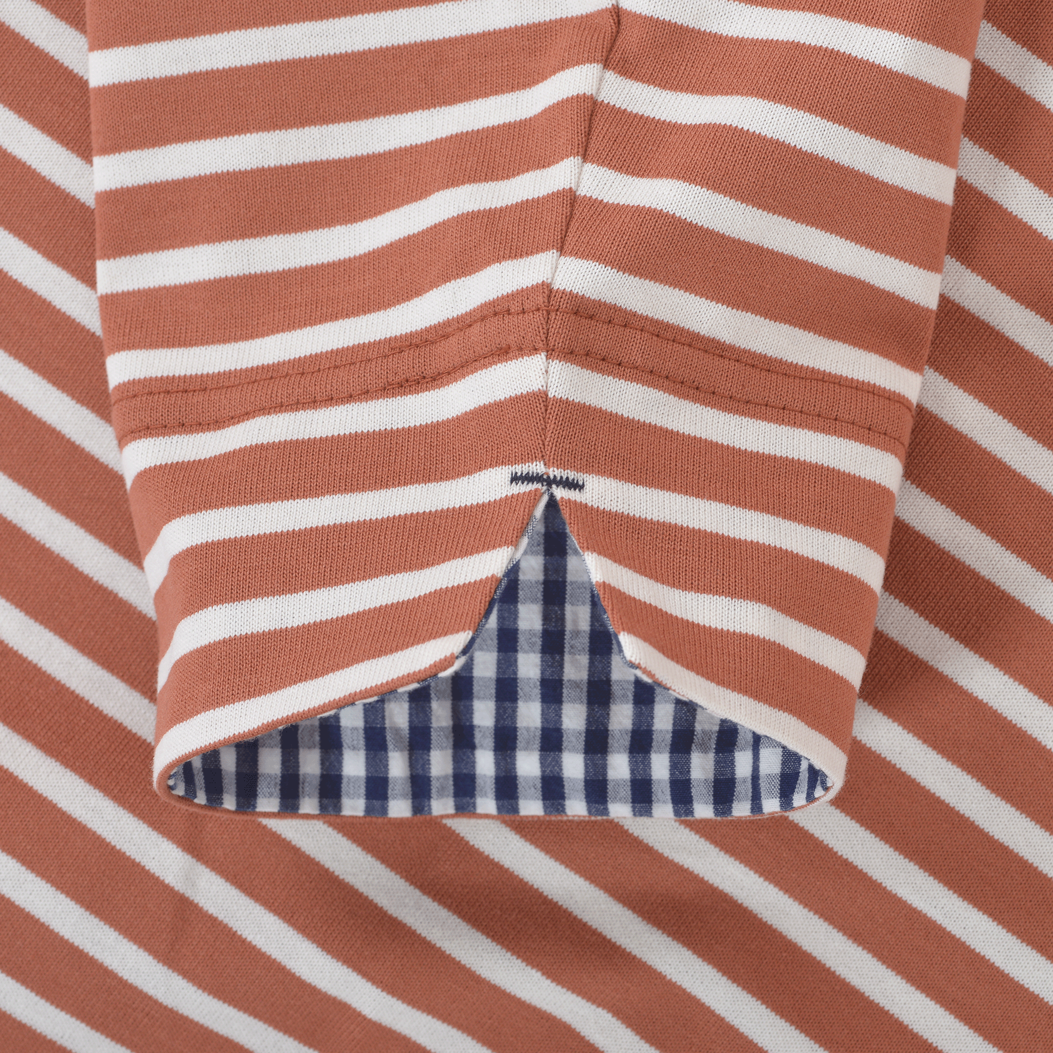 [Official] SINA COVA Striped Long Sleeve T-Shirt Unisex (Unisex) 24210020