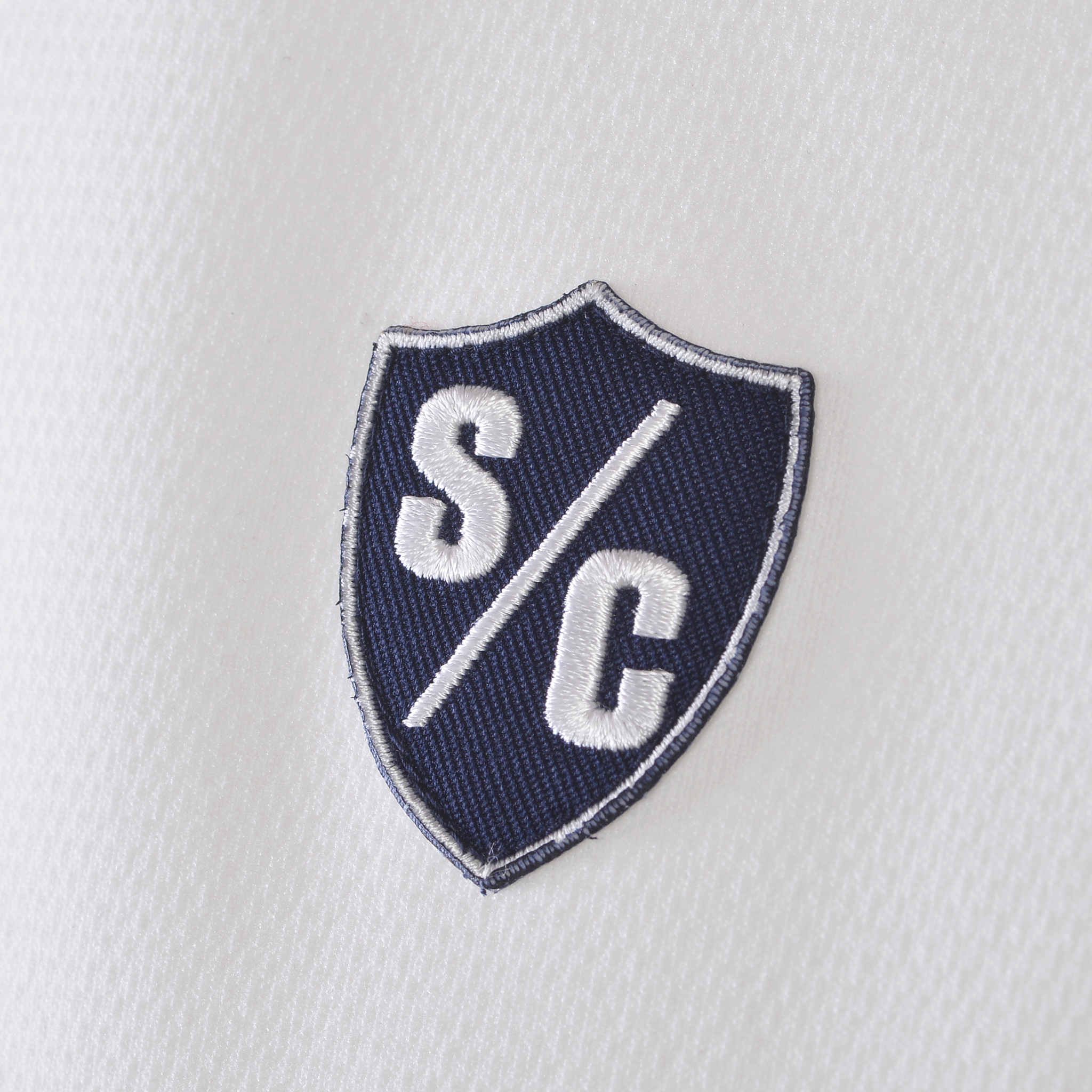 バックプリントモックネック長袖Ｔシャツ 25250020